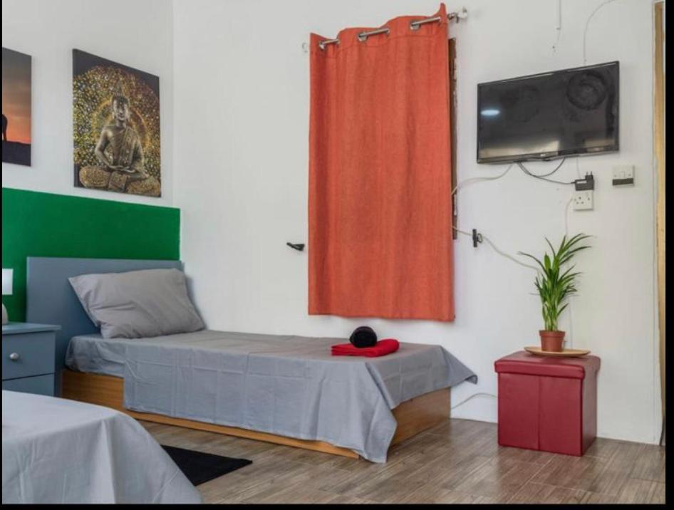 Room 6- Private Room With Private Terrace, Private Bathroom, Ac And Wifi Sliema Exterior foto